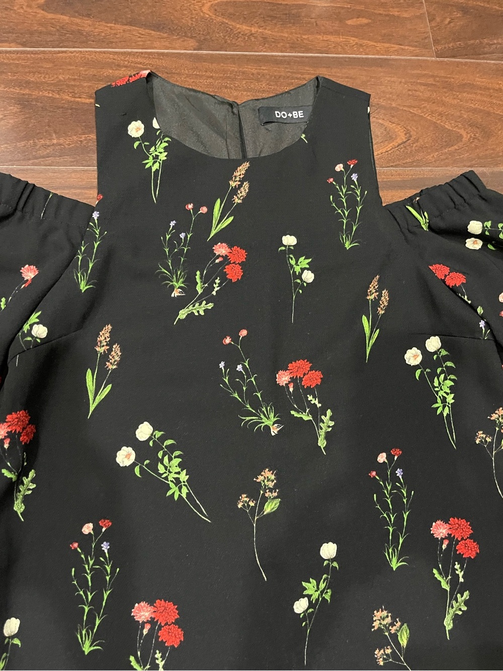 Do-Be Cold-Shoulder Dress - Picture 7 of 12